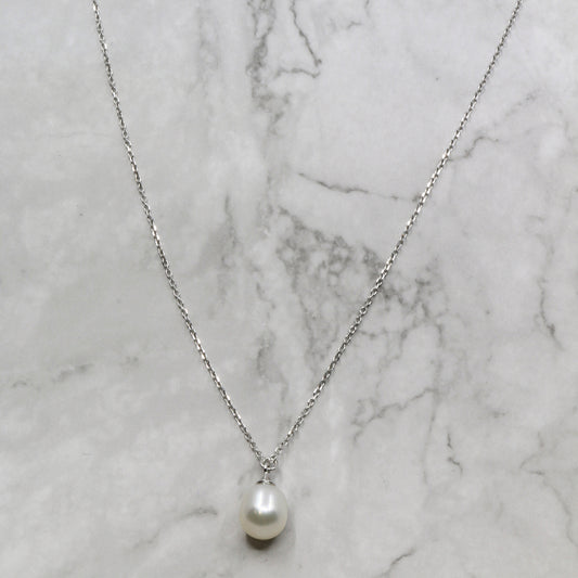 Silver freshwater single pearl pendant